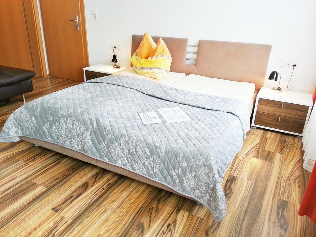Gaestehaus Zur Weissen Rose Furth bei Gottweig Chambre photo